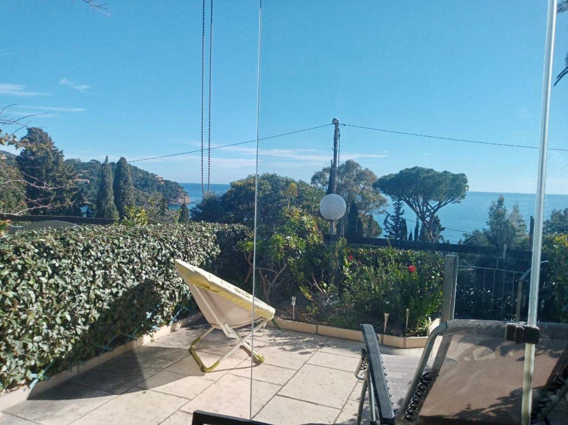 Residence Le Paradou Le Le Rayol-Canadel-sur-Mer Exteriör bild