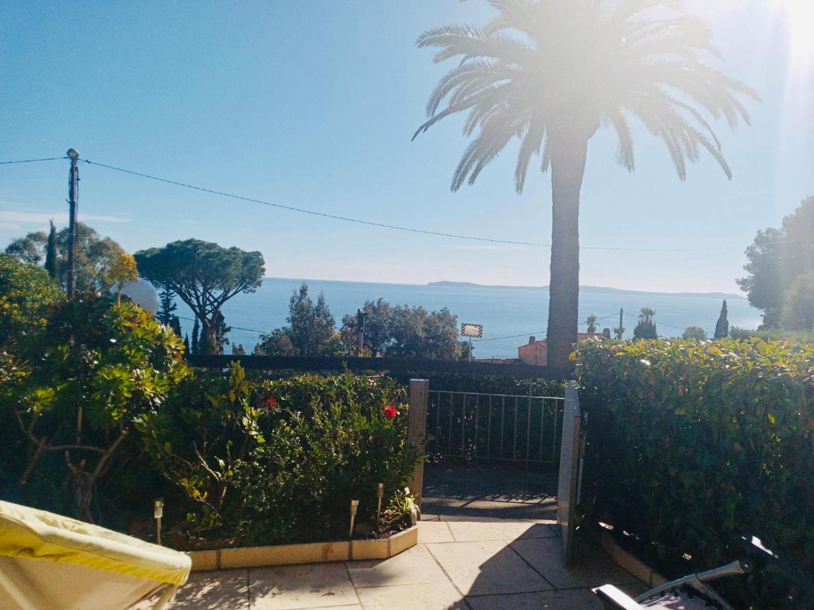 Residence Le Paradou Le Le Rayol-Canadel-sur-Mer Exteriör bild
