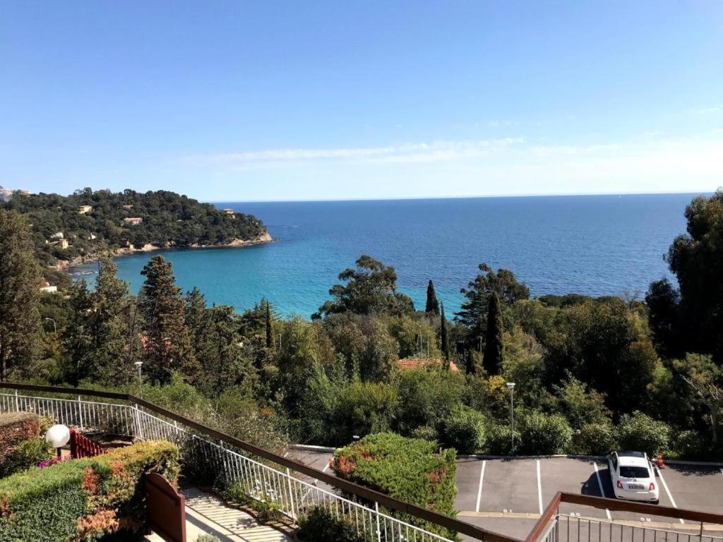 Residence Le Paradou Le Le Rayol-Canadel-sur-Mer Exteriör bild