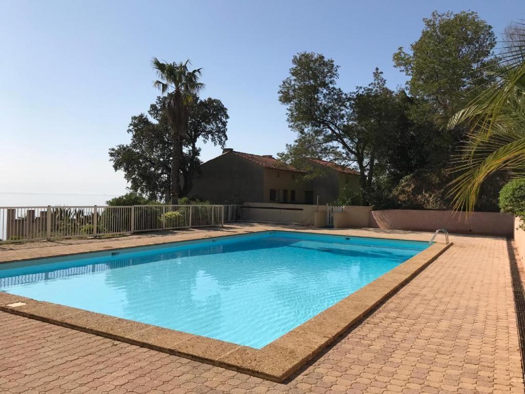 Residence Le Paradou Le Le Rayol-Canadel-sur-Mer Exteriör bild